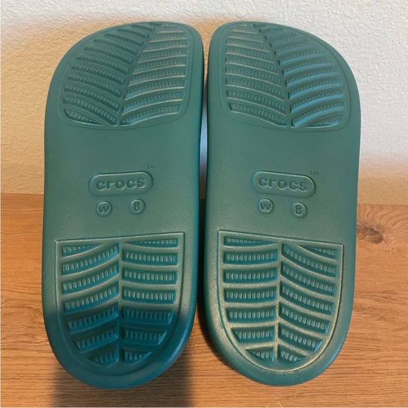 NWT Women’s CROCS Dylan Platform Clogs Size 8 - Picture 3 of 7